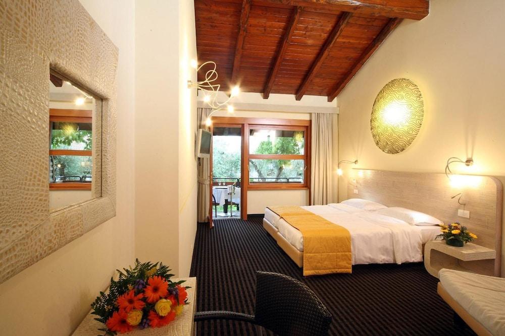 Hotel Sailing Center Malcesine Dış mekan fotoğraf