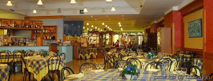 Hotel Sailing Center Malcesine Restoran fotoğraf